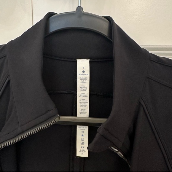 Black Lululemon jacket - Picture 2 of 11